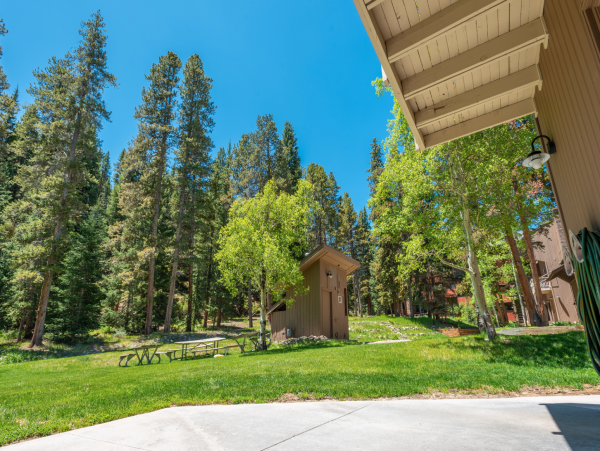 Copper MTN Center village pet friendly one bedroom Ski in Walk out
